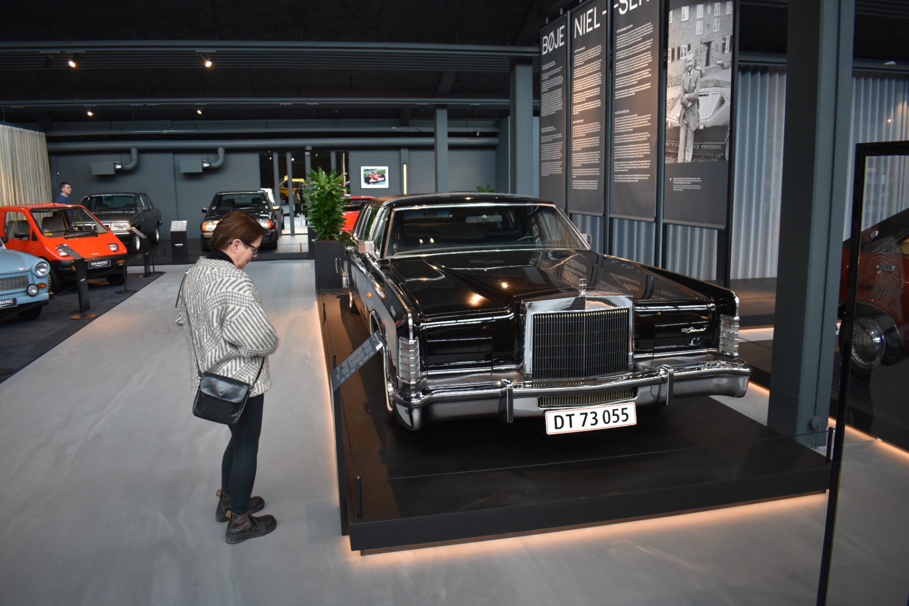 Sort Lincoln udstillet i huset