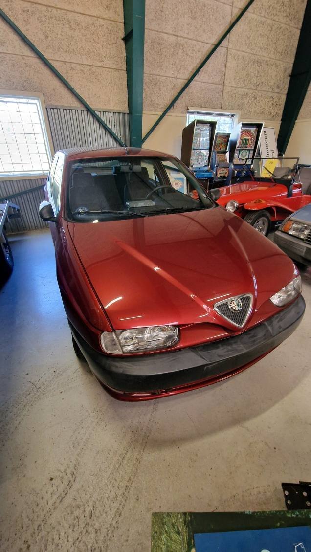 Alfa Romeo 146 1998 til salg hos Haaning Collection